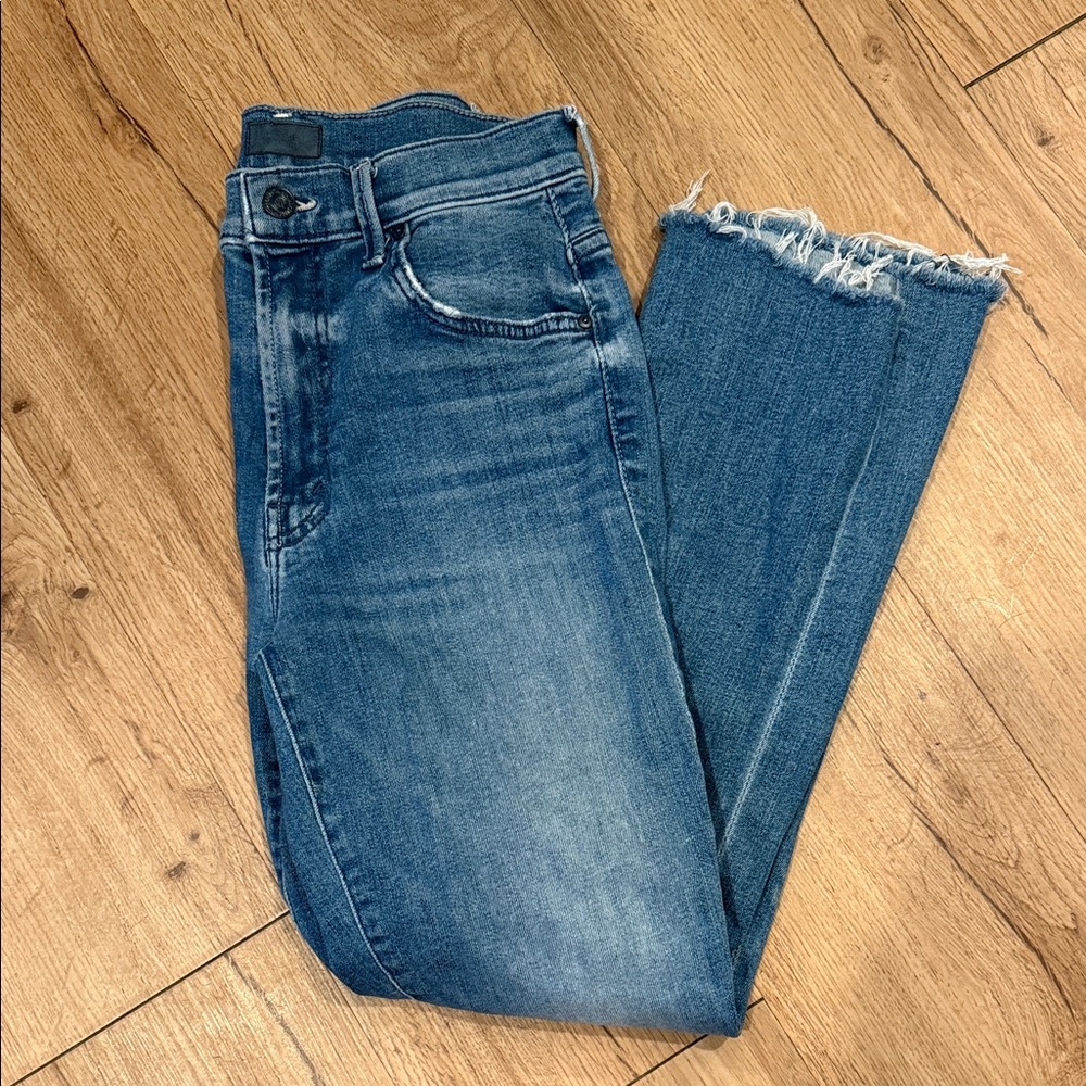 Mother jeans The Insider Crop Step Fray in sorry I'm Staring